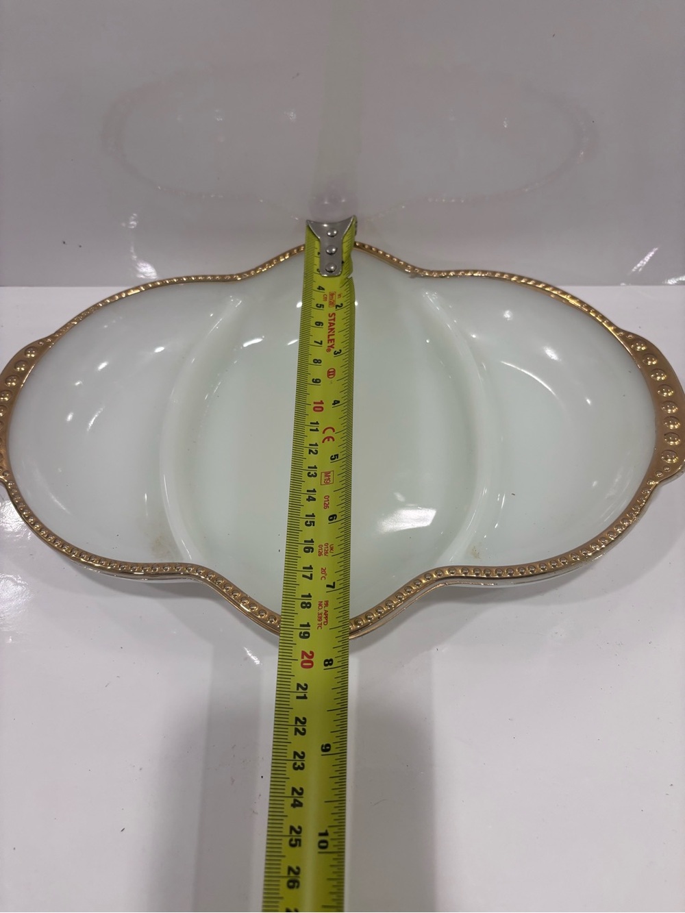 Vintage federal glass milk glass and gold divided tray made in USA relish tray - Picture 5 of 5